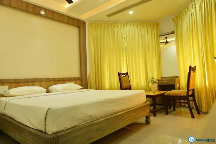 **** Hotel Krishna Holiday Village Thrissur India